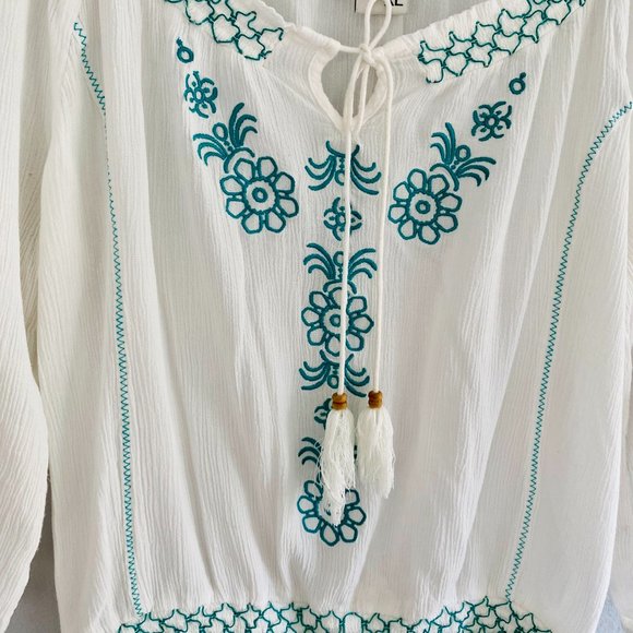 💜American Rag- White Teal Embroidered BOHO Top XL - Picture 4 of 12